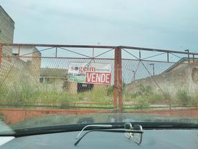 CAPANNONE DI AMPIA METRATURA CON CORTILE ESCLUSIVO IN VENDITA A CARINOLA in Vendita