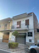 Soluzione indipendente in Via Trento in Vendita